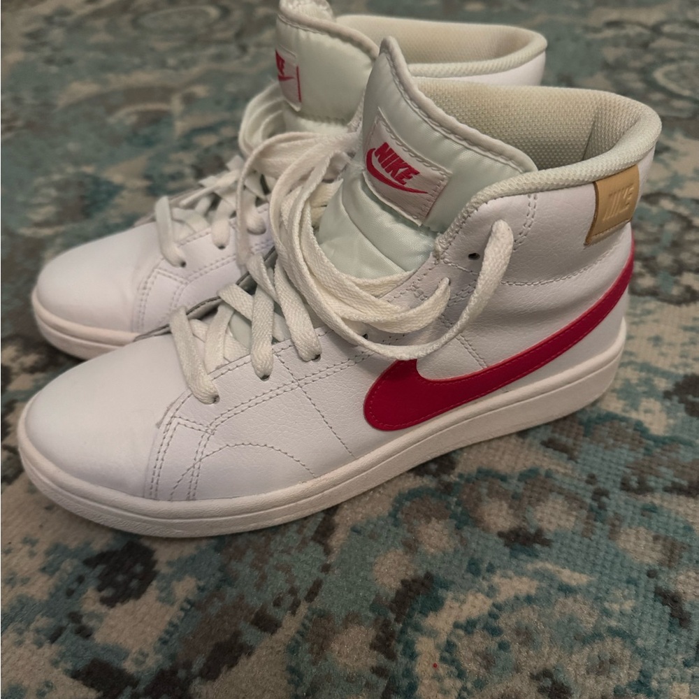 Nike women’s  White Sneakers with Dark Pink Swoosh